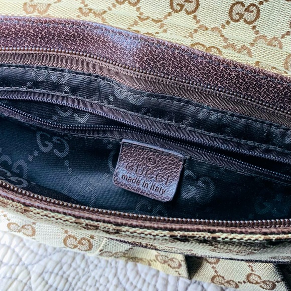 Authentic Vintage Vibes Gucci Wristlet 🦋✨ - Picture 4 of 4